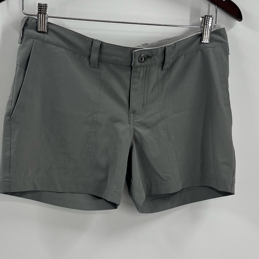 Patagonia Women's Happy Hike shorts. Stretch and lightweight short. Size 2